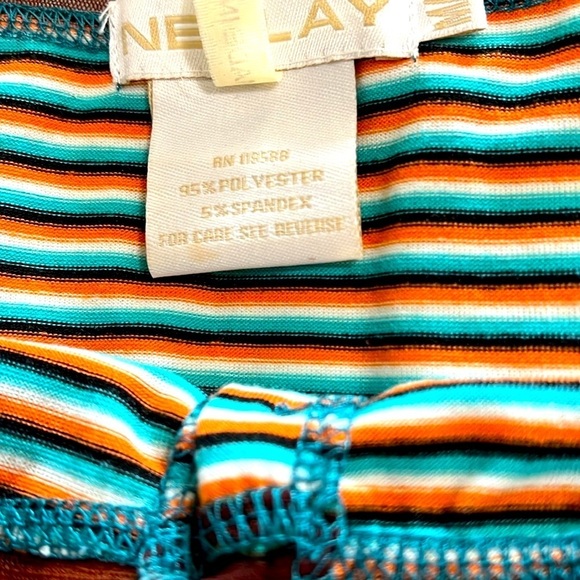 NESLAY NWOT Cute and Unique body fit top. Combination of stripe and floral Sz M. - Picture 13 of 13